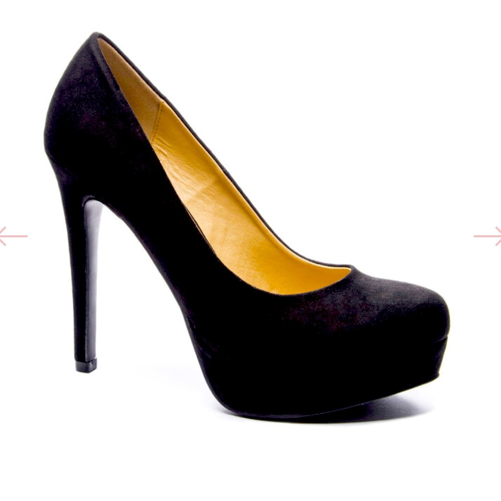Chinese Laundry Black Platform Pumps